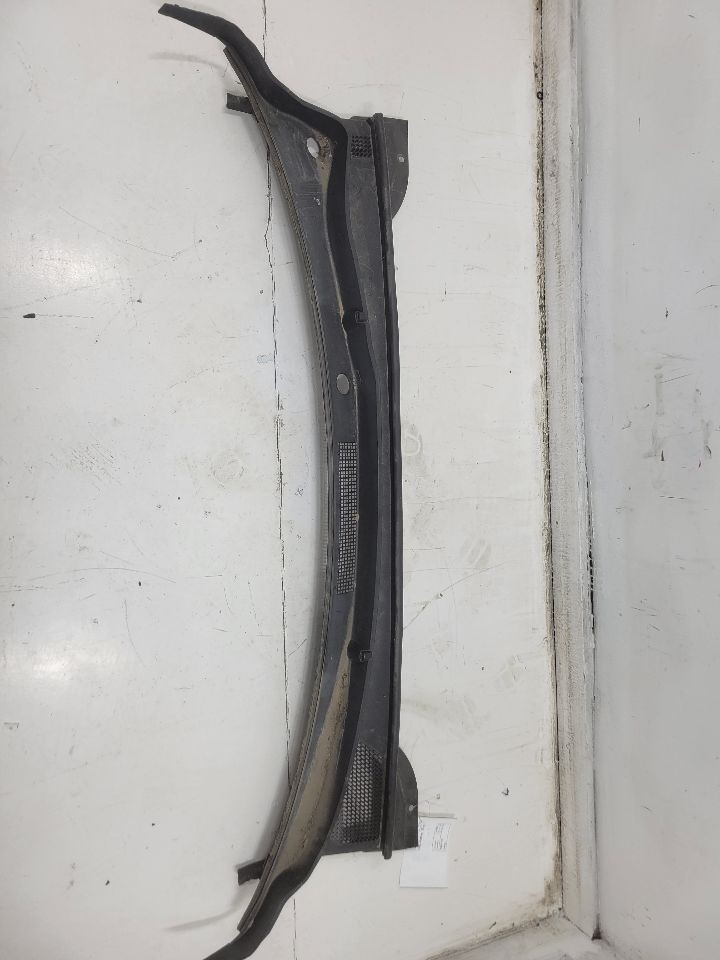2019-2023 Hyundai Nexo Front Windshield Cowl Vent Panel 86151-M5000