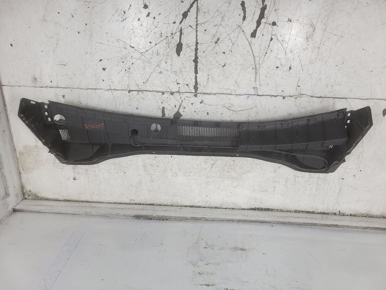 2017-2022 Kia Niro Front Windshield Cowl Vent Panel 86150-G5000
