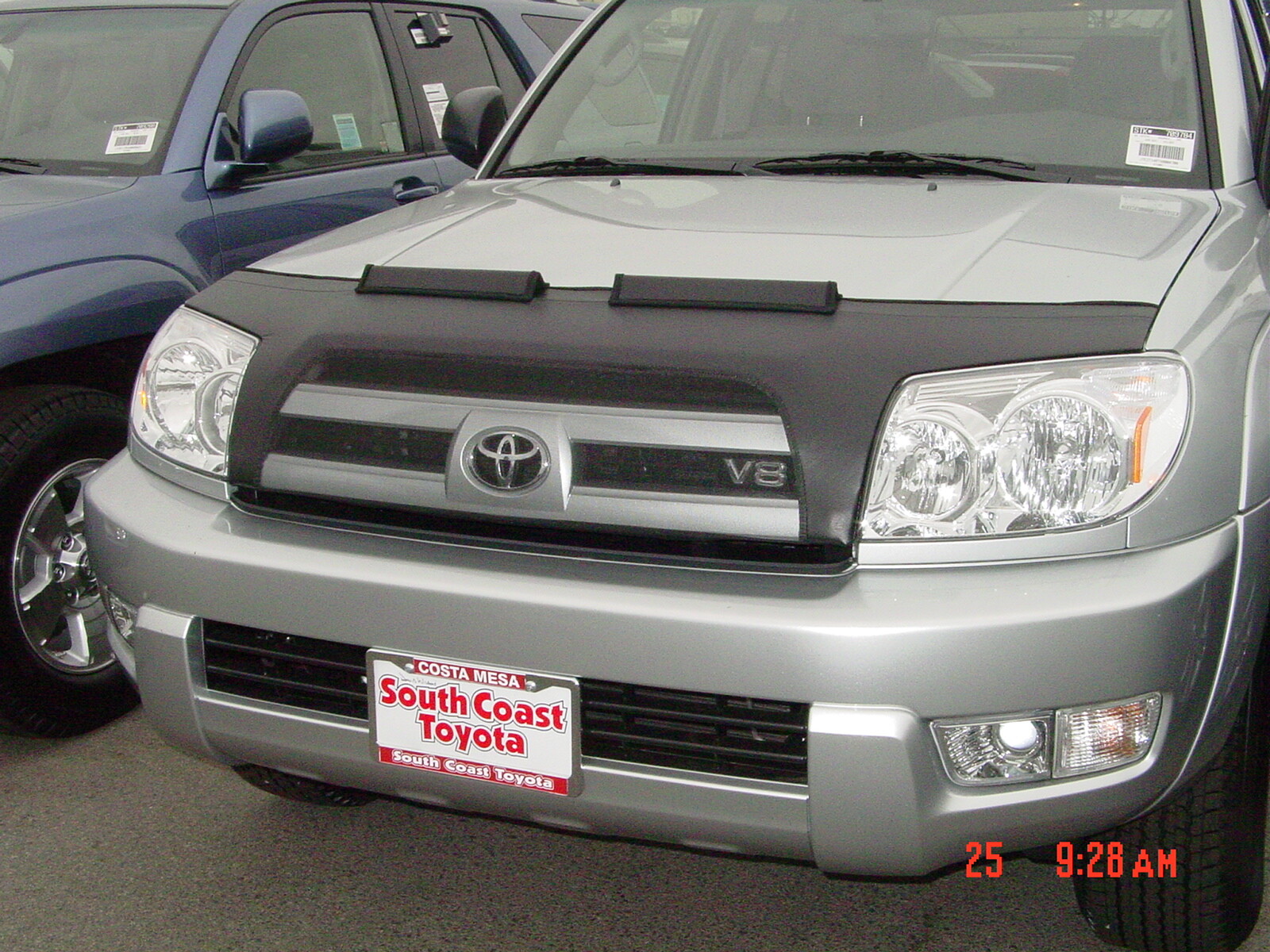 Colgan Premium Sport Hood Bra Mask Fits Toyota 4Runner 2003-2005 03-05