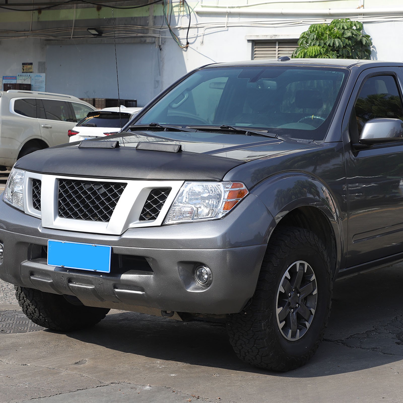 Hood Bra Guard Protection Stone Bug Deflector Flag For Nissan Frontier 2013-2021