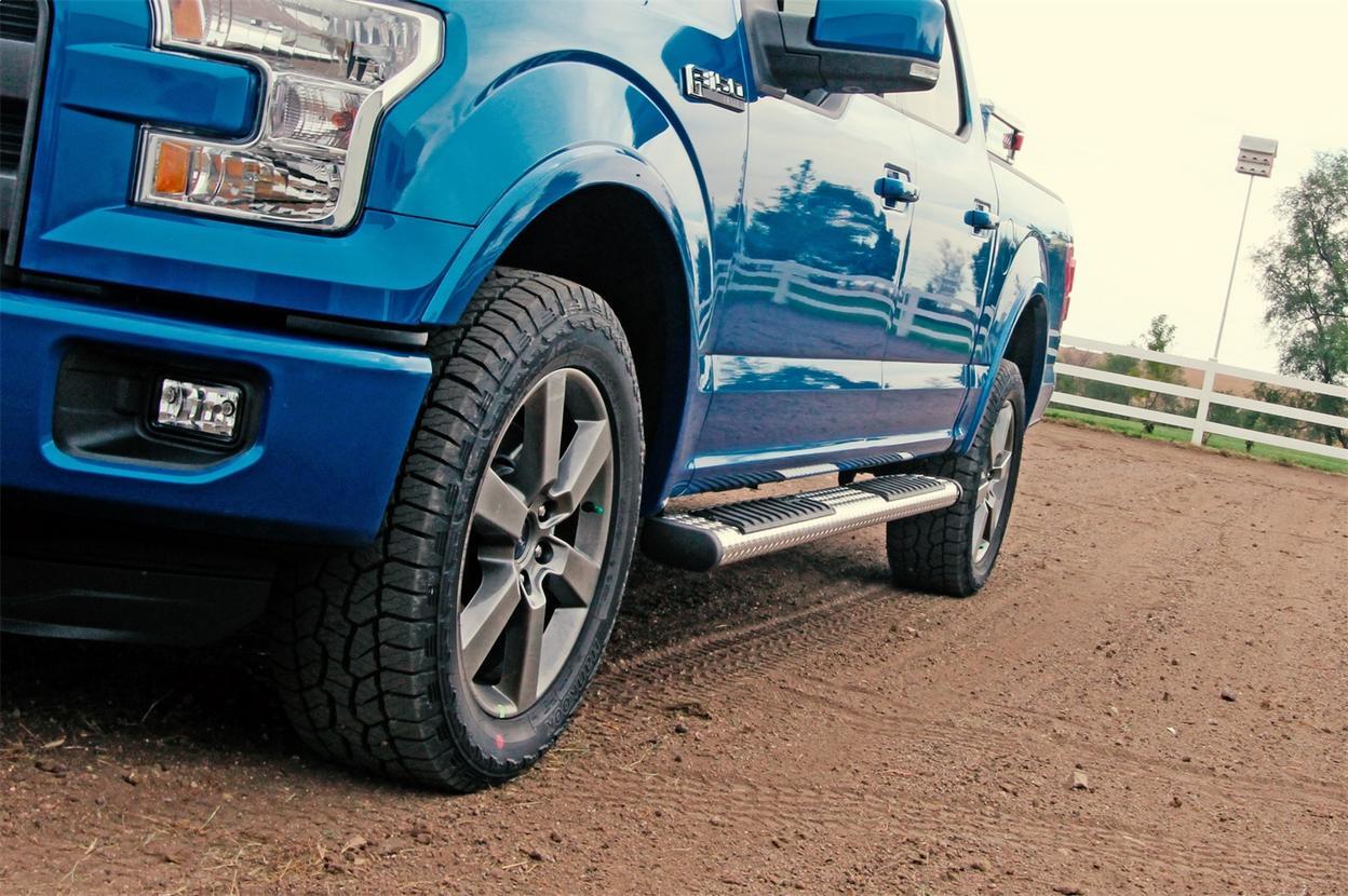Dee Zee Brite-Tread Aluminum Side Step 6 in. Oval Cab Length +BKTX/NB/OVAL6 BRIT