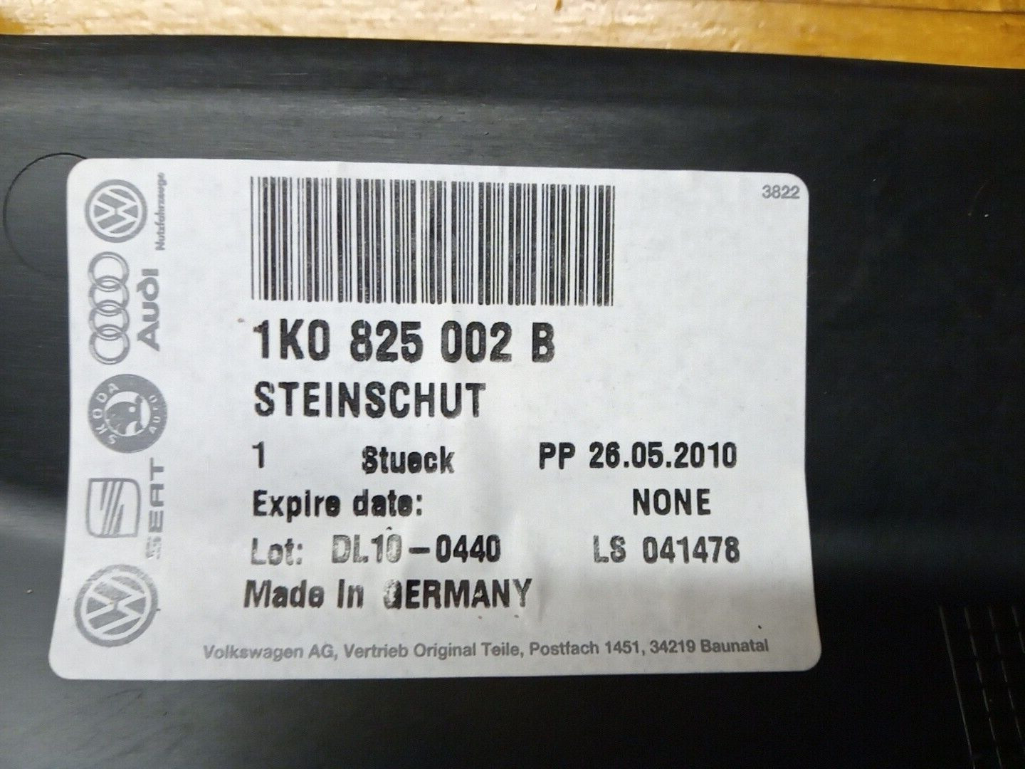 VW Audi Seat Skoda underbody protection rear right 1K0825002B New Genuine OE