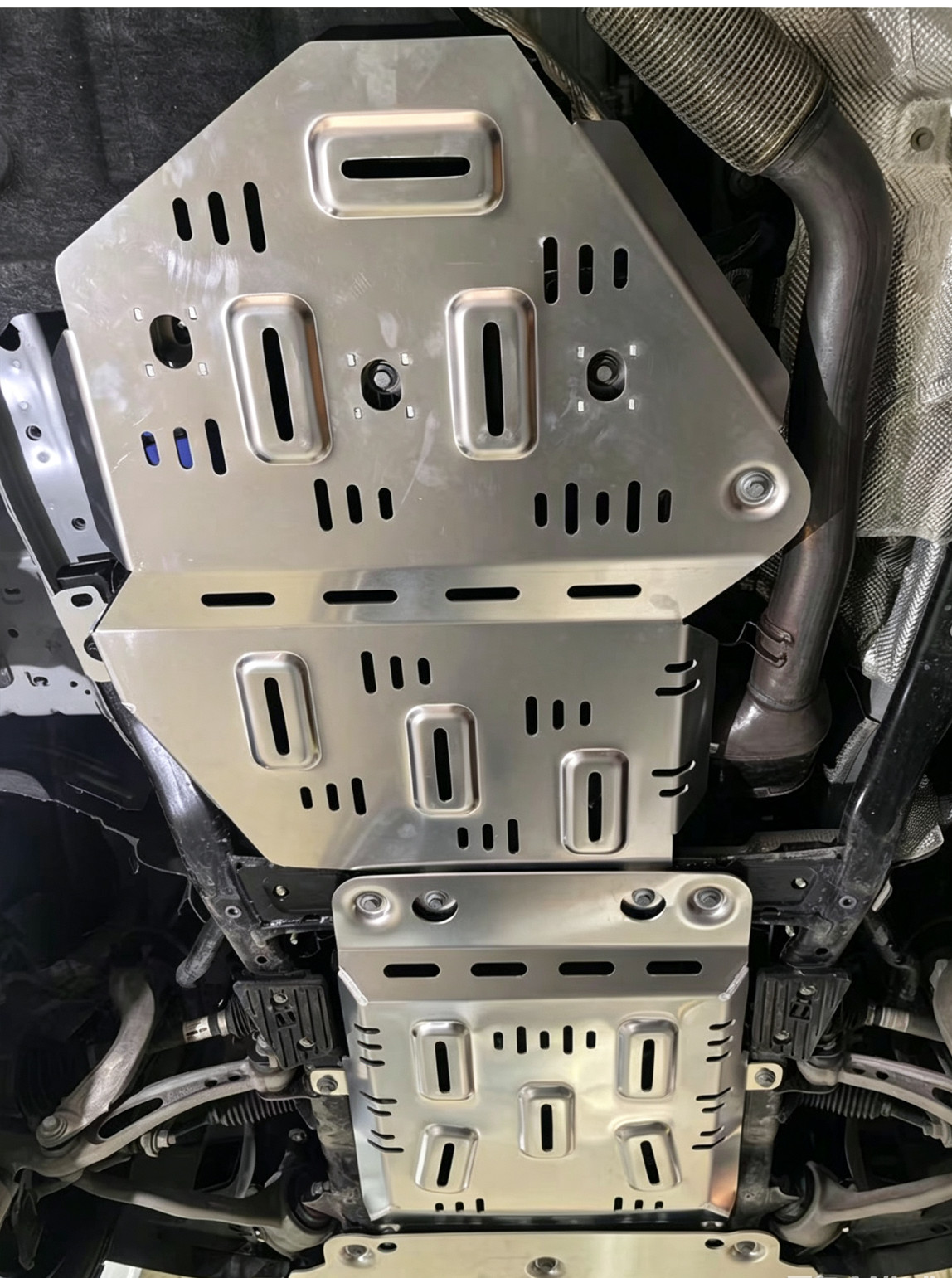 Aluminum Skid Plate For 2023-2025 Land Rover Defender 130 3.0L Underbody Armor