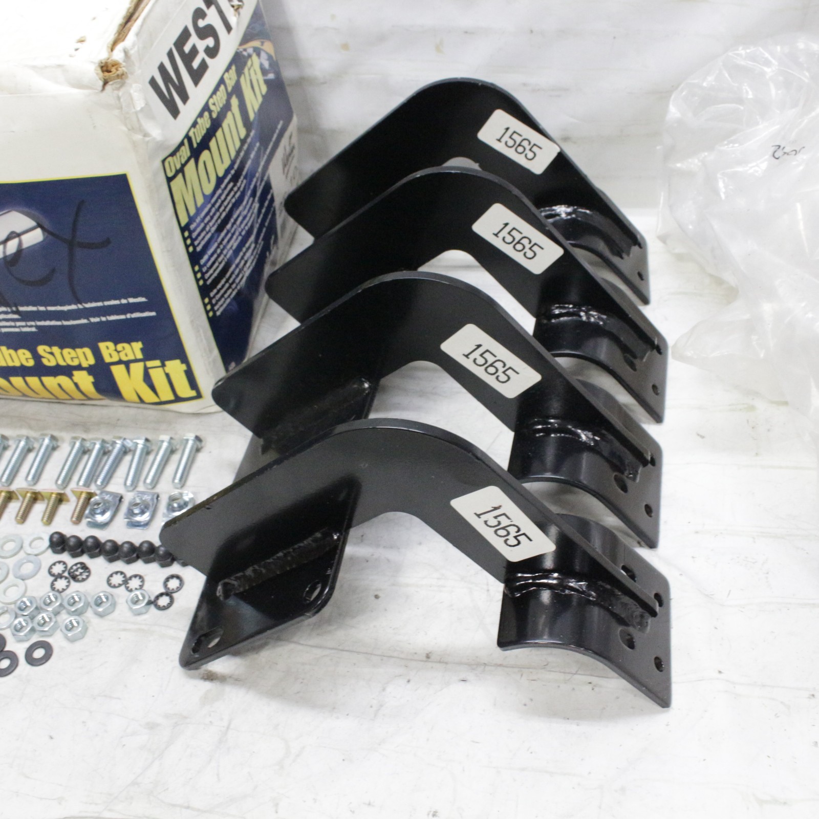 Westin 22-1035 22-Series Oval Step Bar Brackets for 99-16 F250 F350 F450 F550