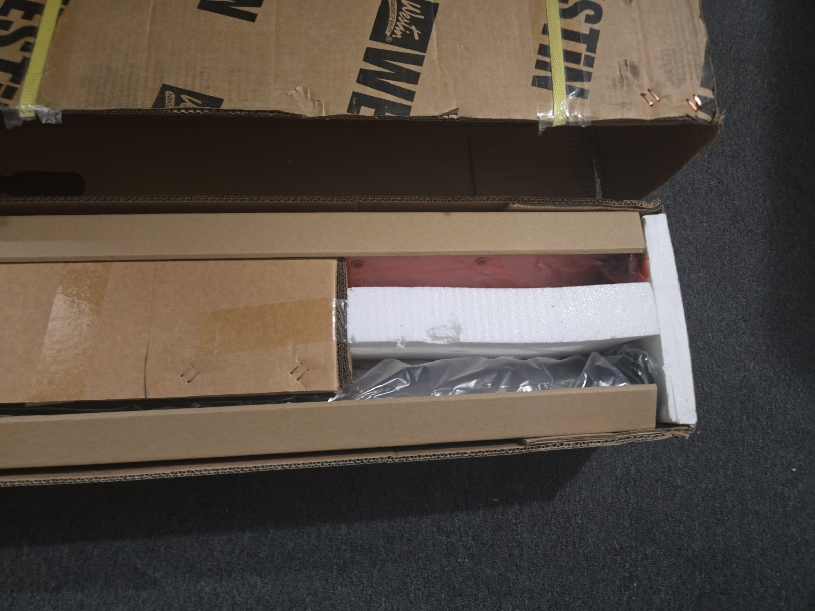 Westin Nerf Step Bar -Chevy Silverado & GMC Sierra – READ DESCRIPTION – Open Box