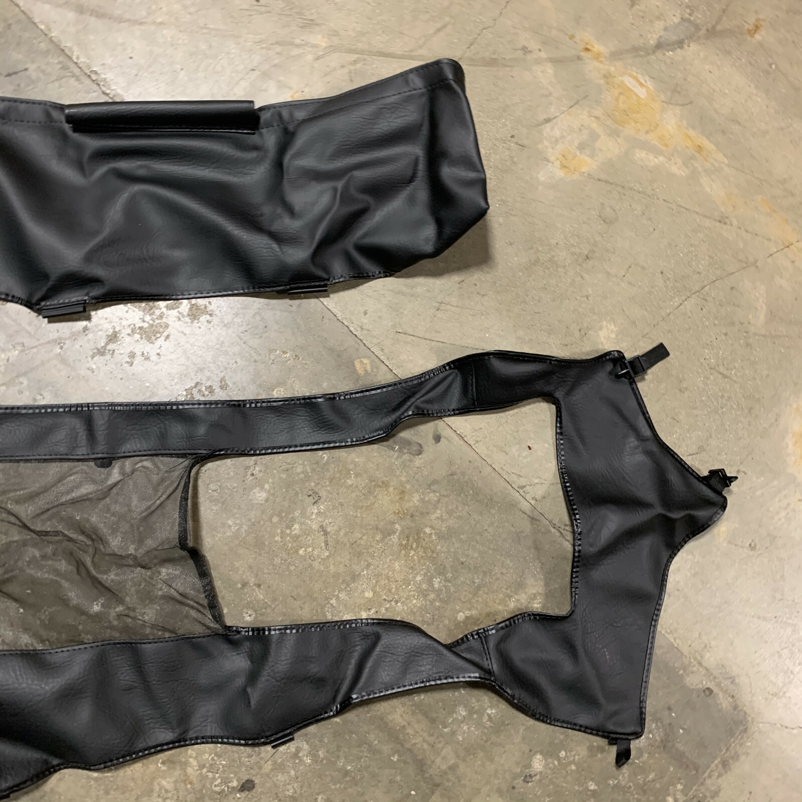 1994-1995 Chevrolet Blazer F/S LeBra Front End Bra Mask Black Vinyl 55498-01