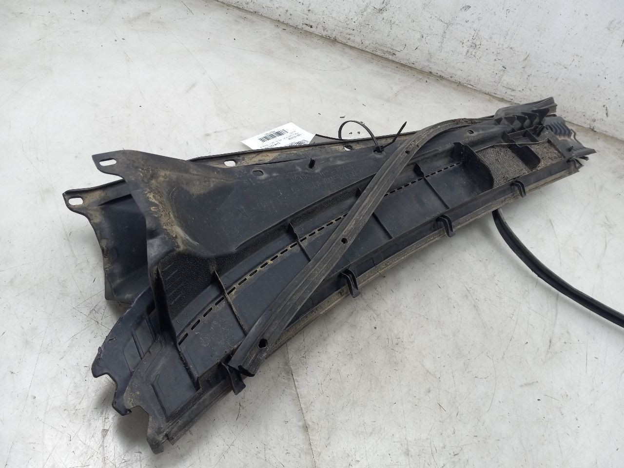 1998 LEXUS LX470 4.7L COWL VENT PANEL